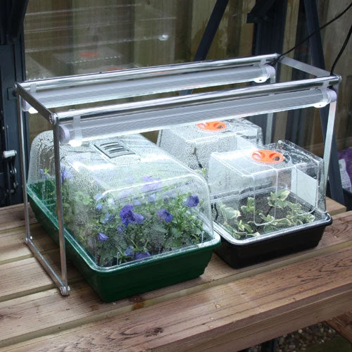 LED Light Stands 2 LED Light Stands - Image 2