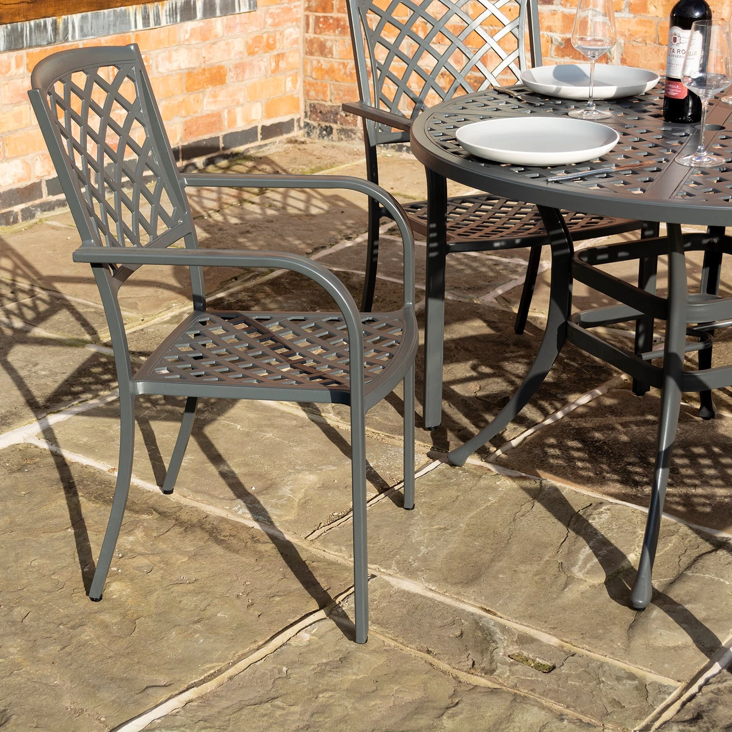 Rowlinson Vienna Aluminium Four Seating Dining Set 2 Rowlinson Vienna Aluminium Four Seating Dining Set - Image 2